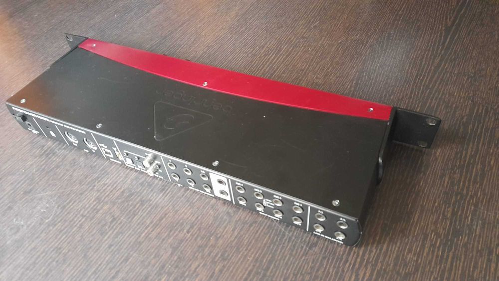 Behringer Firepower FCA1616 - Placa de Som64751313283715123