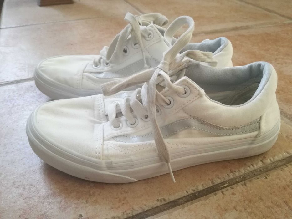 Tênis sapatilhas brancos VANS