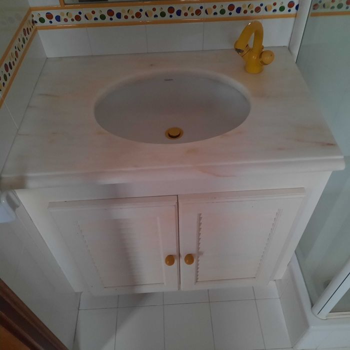 Móvel com tampo mármore para cozinha / WC