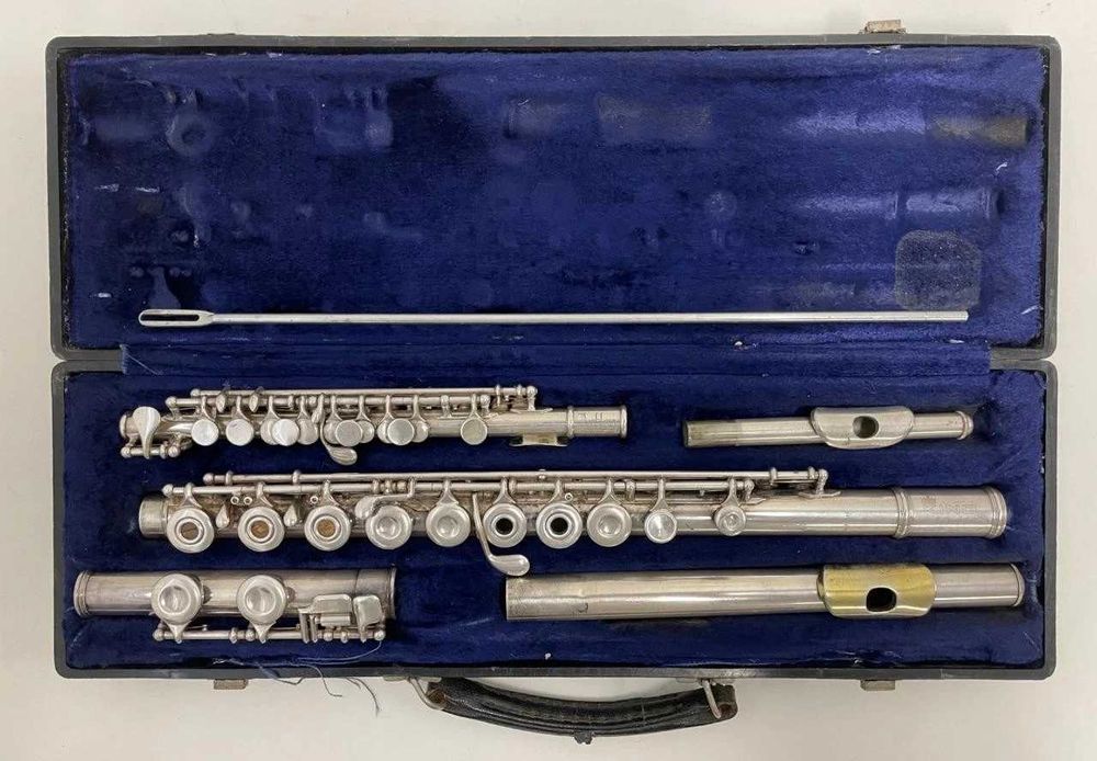 Flauta de prata Artley King, modelo 1041, no seu estojo original