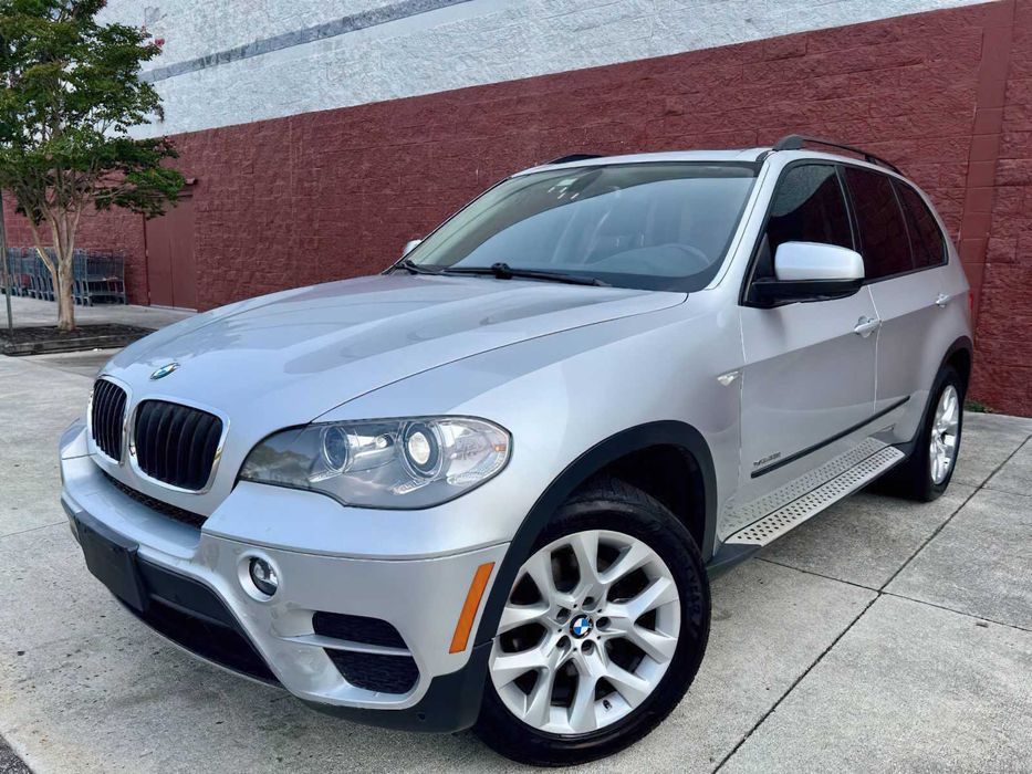 BMW X5 xDrive35i      2012