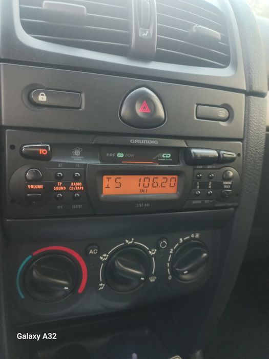 Renault clio comercial A/C