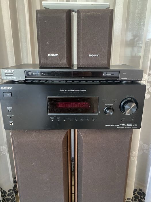 Zestaw głośnikow oraz amplituner i odtwarzacz DVD