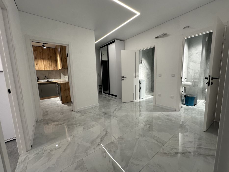 Оренда великої 2-х кімнатної,світло не вимикають