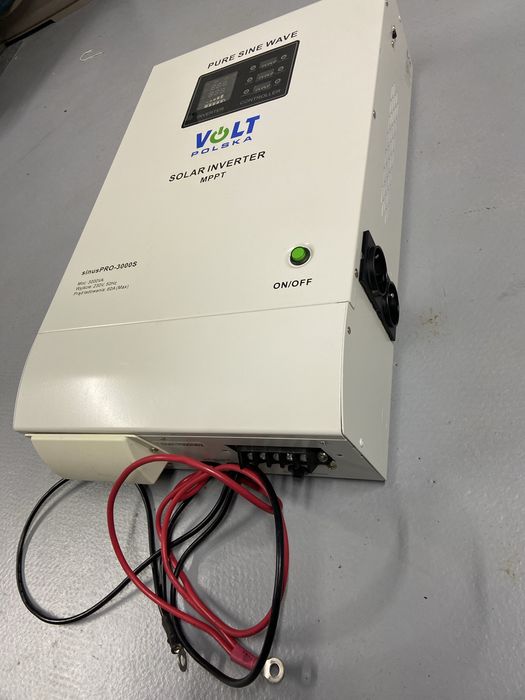 Гібридний сонячний інвертор б/в Volt Polska sinus PRO-3000s