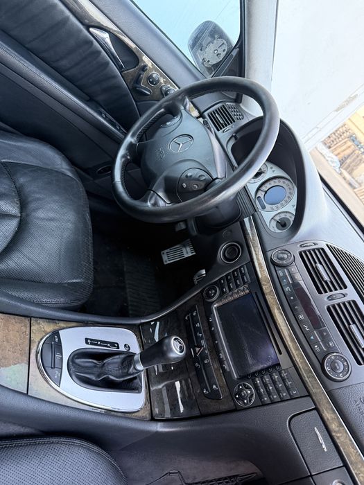 Mercedes W211 E500