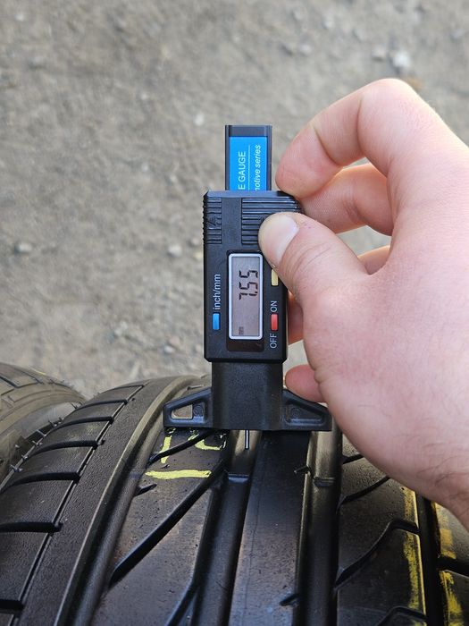 Шины БУ 205 40 R 17 Bridgestone Potenza RE050A комплект лето