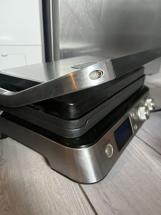 Електрогриль DeLonghi CGH 1030 гриль барбекю електровафельниця