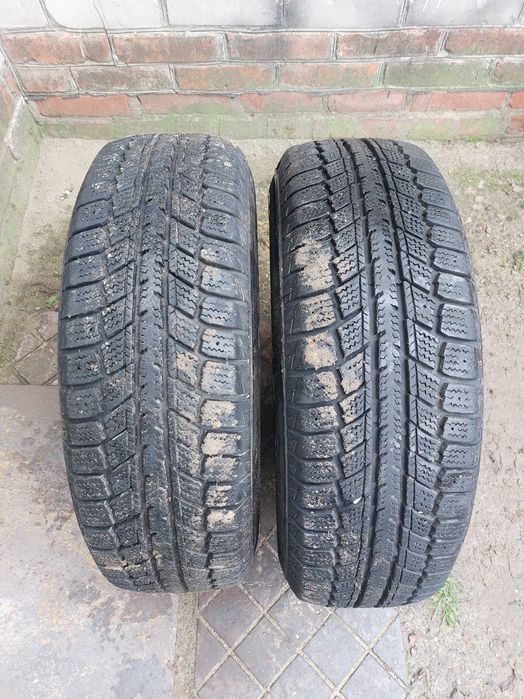 Зимова резина 205 70 R 15