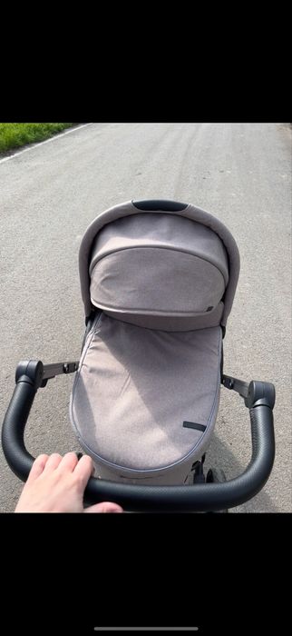 Продам Коляску Carrello Vista 2в1