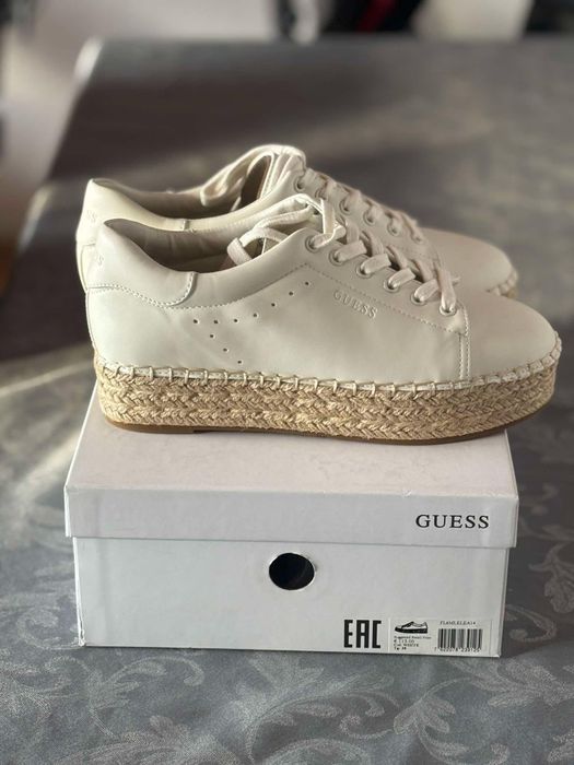GUESS damskie buty