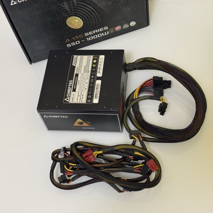 Блок живлення Chieftec 850w
