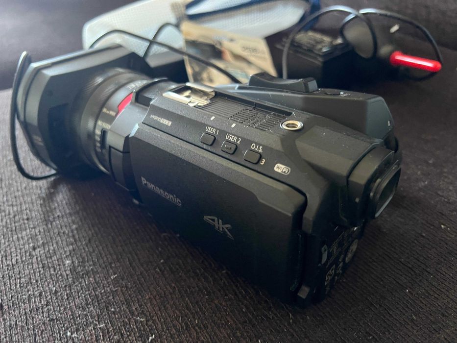 PANASONIC Camcorder HC-X1500 4K - 24x  - Em excelente estado