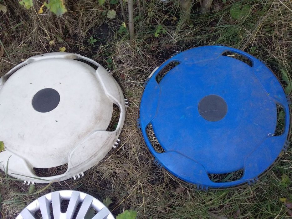 Колпаки на колёса пластиковые разных размеров