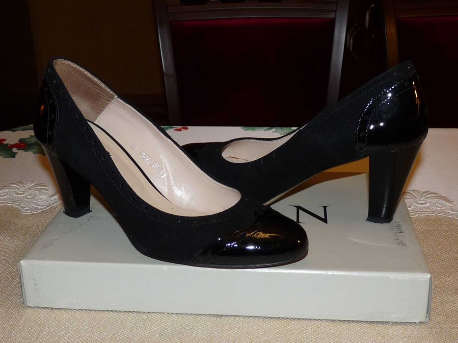 SAGAN wygodne skórzane czółenka 39/25 cm