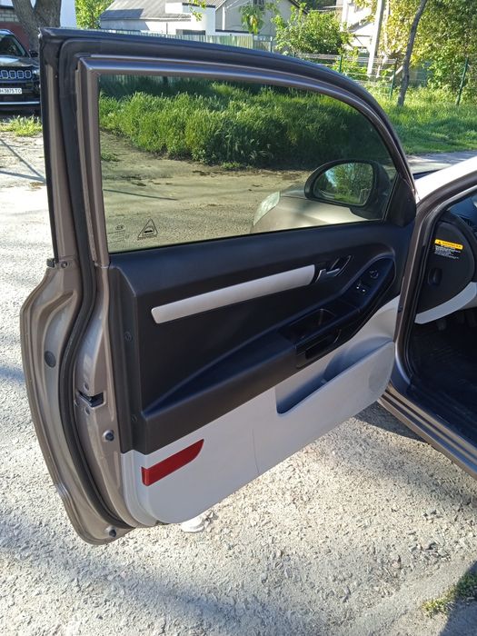 Kia proseed  2009 год