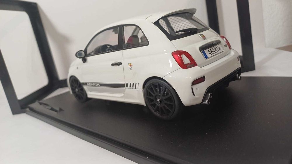 1/18 Fiat 500 F595 Abarth 2022 - Solido