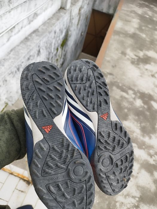 Vendo chuteiras absolado indoor 43