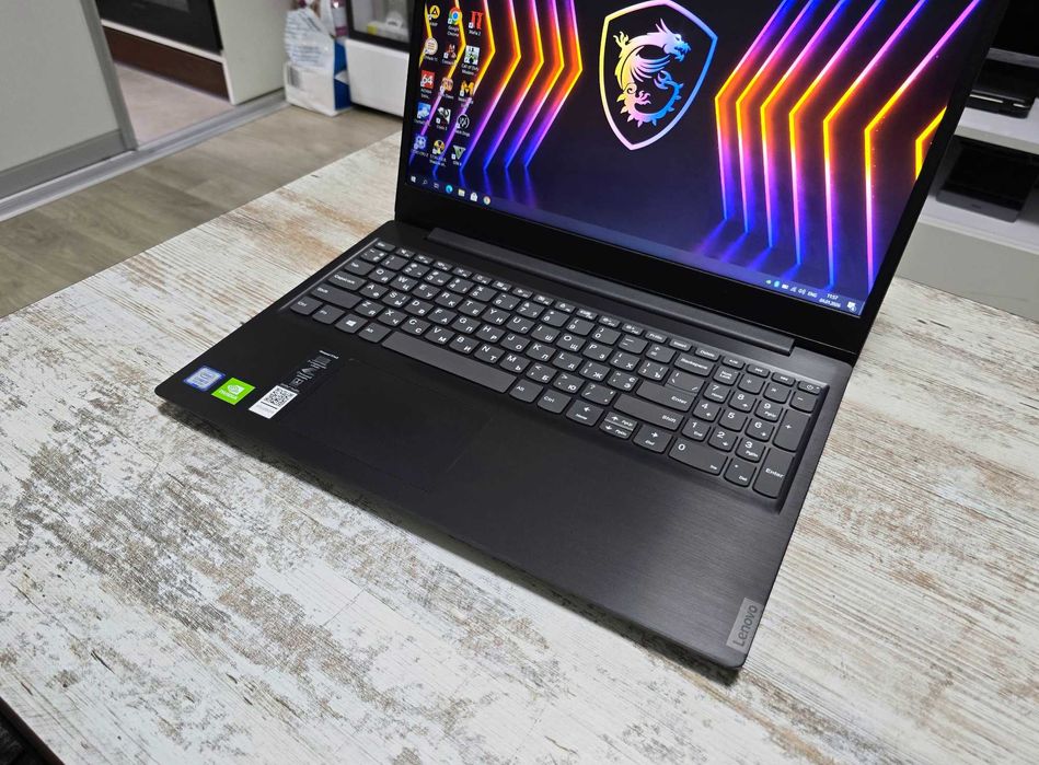 Игровой Lenovo 15.6"FullHD (Core i3 8gen/Nvidia MX110/SSD 256GB+500GB)