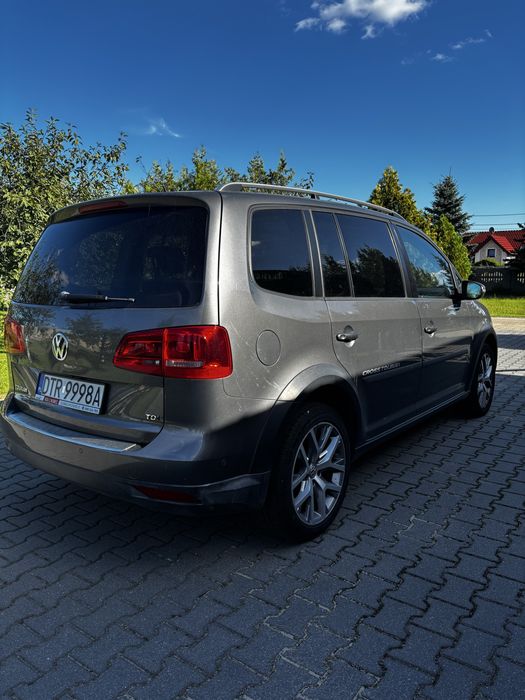 VW Touran cross