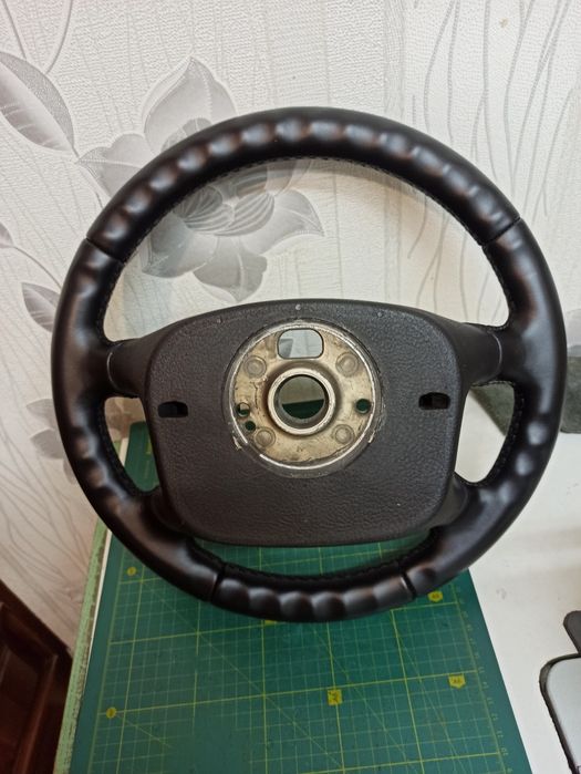 Руль кермо Volkswagen T5 ; Caddy ; Golf 4 ; Bora ; B5 на обмен