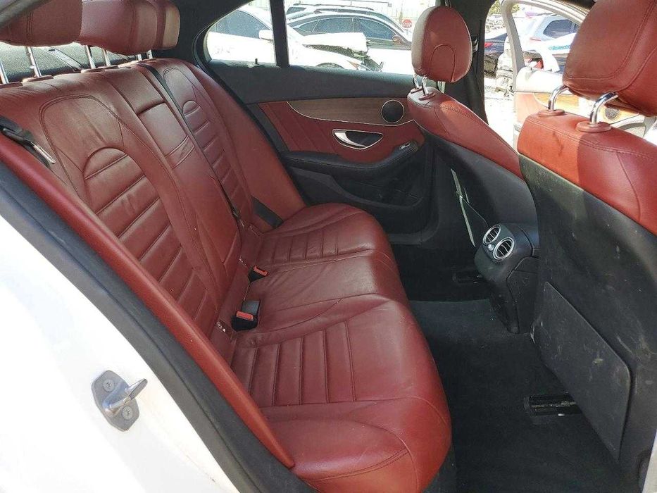 Mercedes-Benz C300 2019