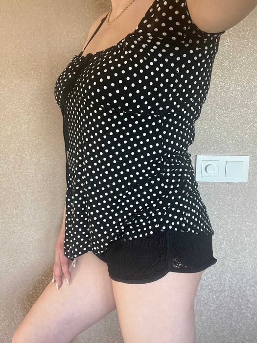 Блузки на зав'язках підходять і для вагітної та годуючої