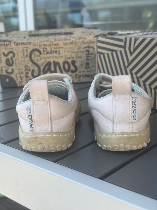 Sapatilhas criança en pel + Indoor