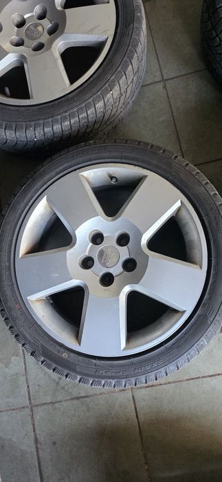 Felgi z oponam superb golf a4 skoda passati 225/45/17 zimowymi z 2022r 5x112