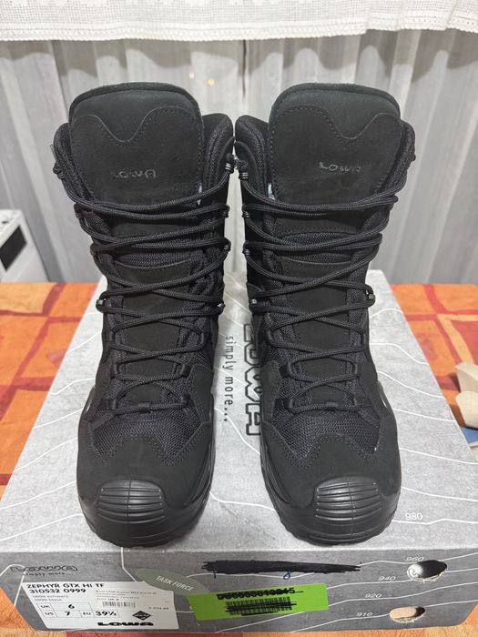 Botas marca LOWA GORE-TEX