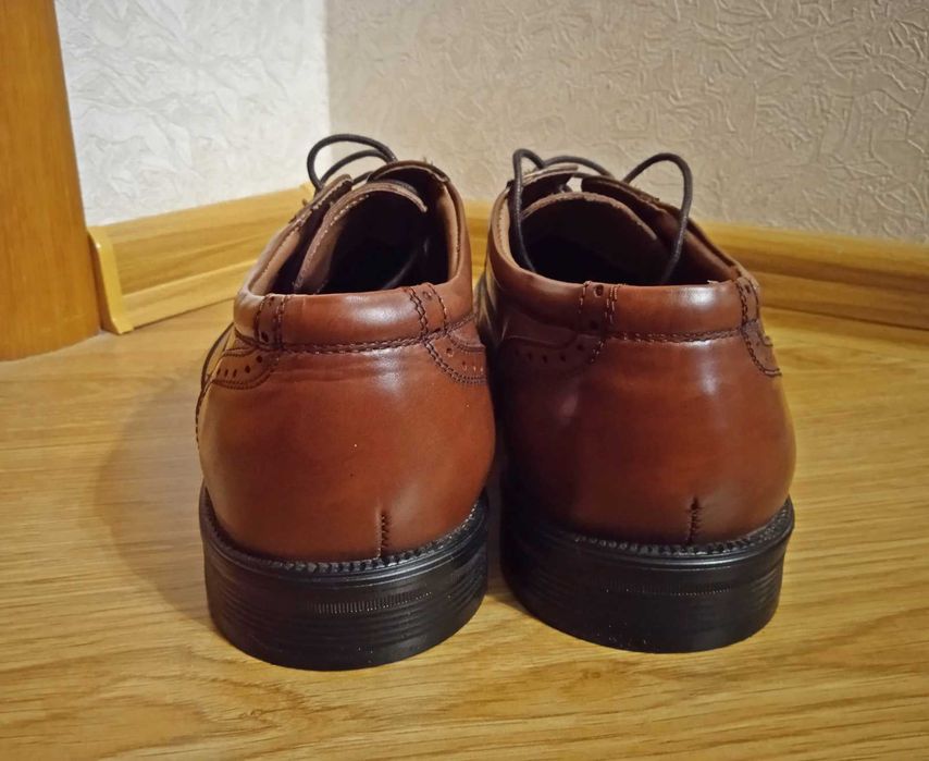 Мужские туфли Milano, Чоловічі туфлі броги. З Англії. Оригінал. Нові