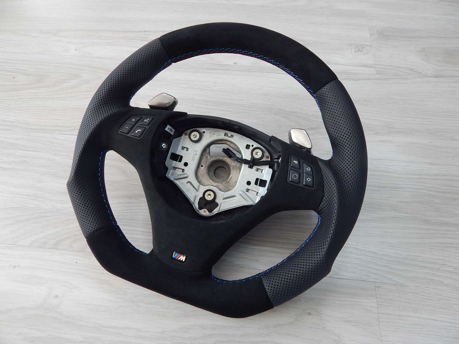 BMW E81 E82 E84 E87 E88 E90 E91 E92 kierownica sport łopatki alcantara