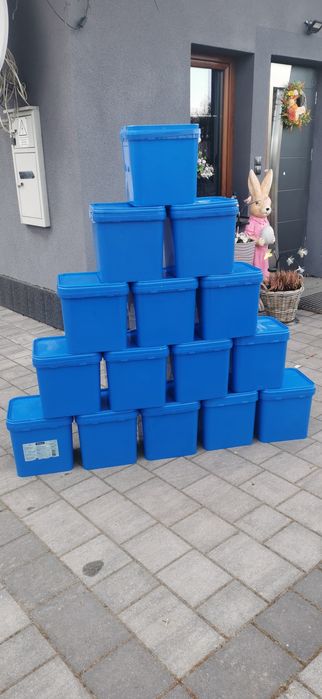 Wiaderka 14 litrów używane
