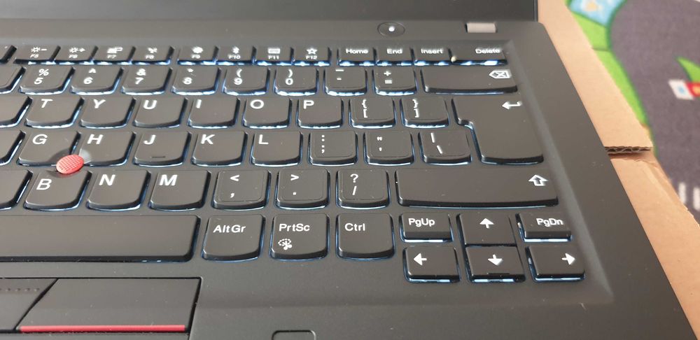 Biznesowy Metalowy Lenovo ThinkPad T490s intel Core 8th gen 16GB 512GB OFFICE 2021 bateria 89%, LTE