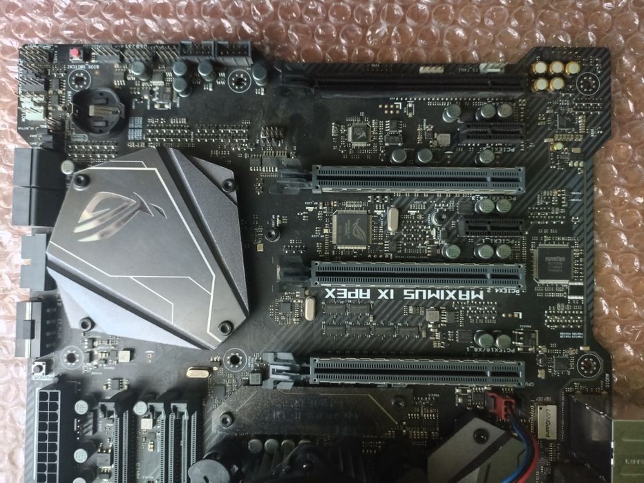 Asus rog maximus ix z270 apex + i3 6100