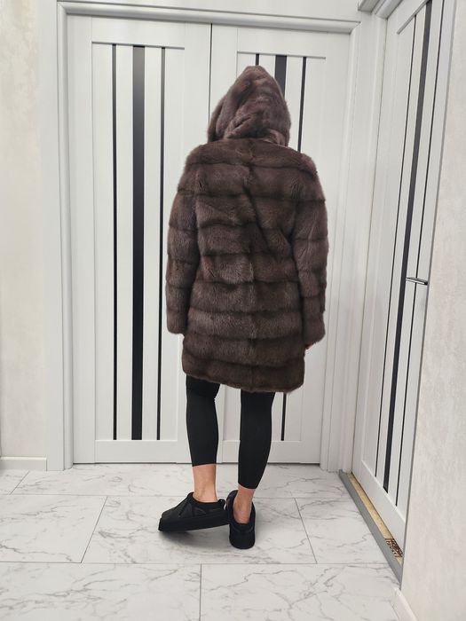 Продам шуби норкові