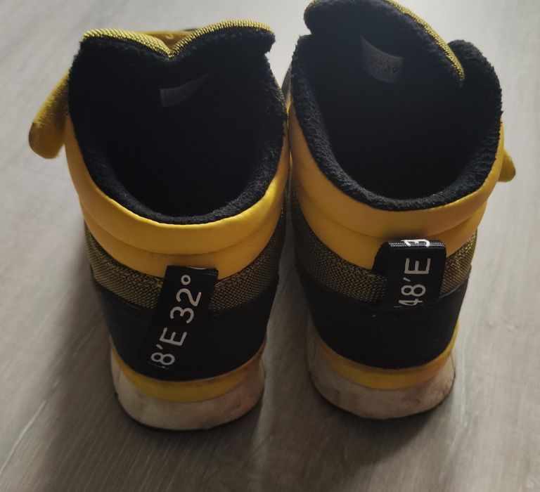 Reserved buty chłopięce trzewiki sneakersy wysokie 39