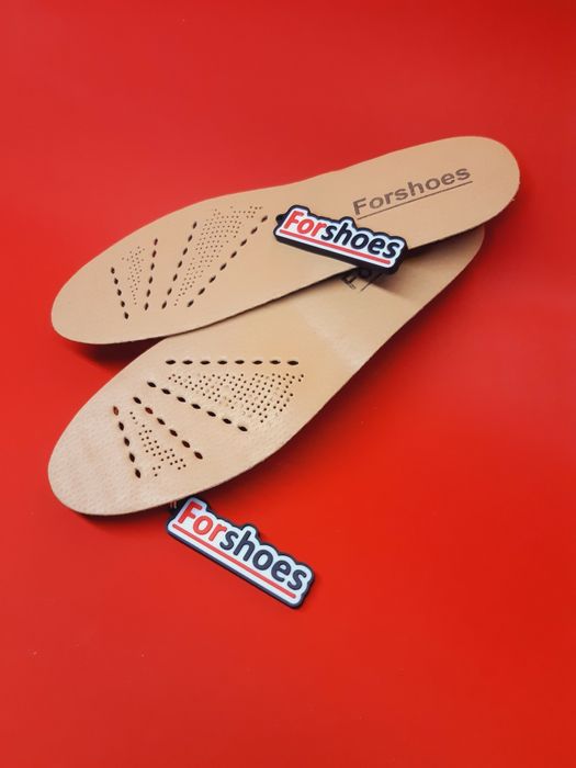 Skórzane wkładki podwyższające z perforacją. Rozmiar 44. Wyściółki.