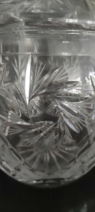 Kryształowa waza ponczowka