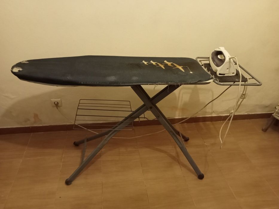 Tábua de passar a ferro, comprimento 1,20cm largura,0,40cm Oferta de f