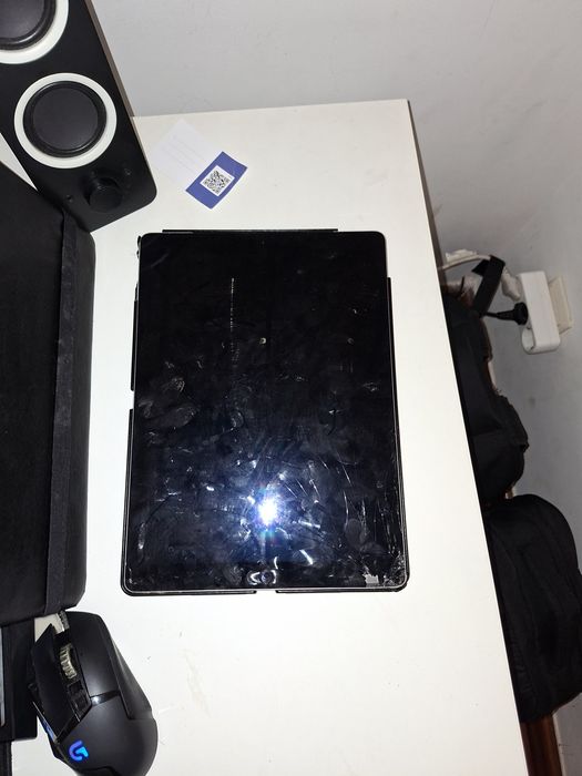 Electronics Lot - iPad and Others464467404732518402