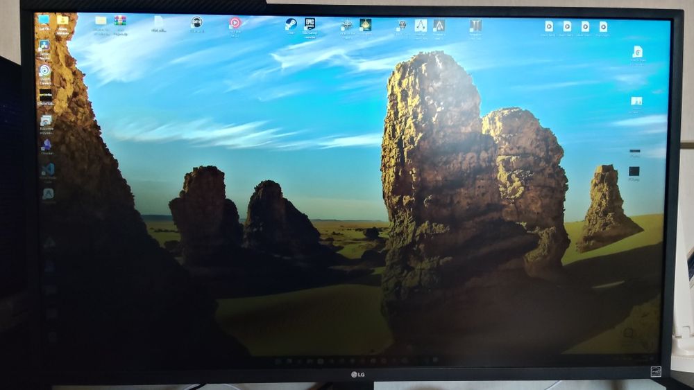 Монітор LG 32UD59-B 32" 4K UHD 60Гц VA - дешево, є нюанс з підсвіткою