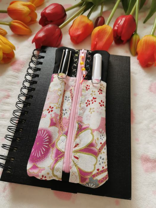 Piórnik na gumkę na notatnik hand made