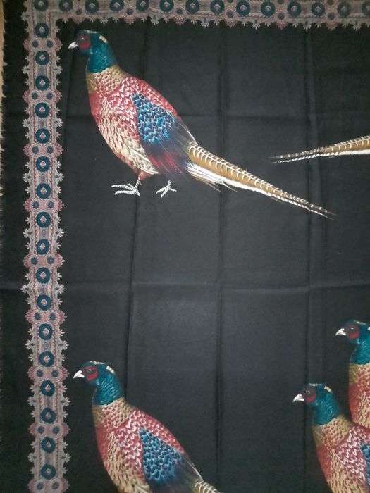 Продам  платок итальянского бренда "Franco Laurenti".
"Franco Laurenti