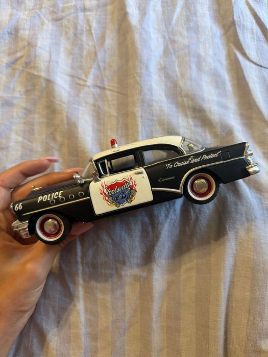 Колекійна машинка