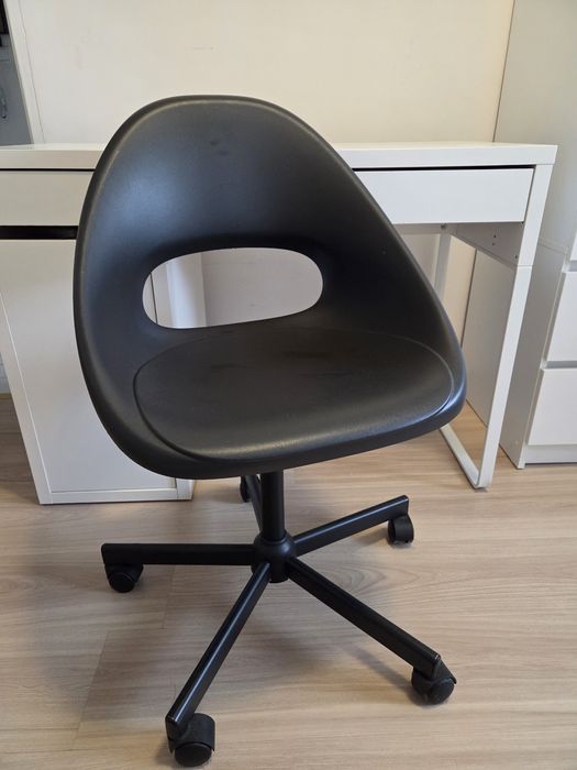 Biurko + krzesło obrotowe IKEA