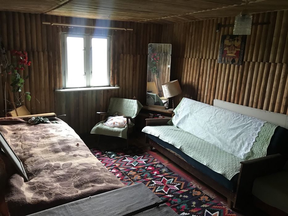 Ділянка з будинком