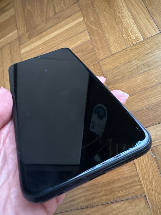 Samsung a20e uzywany bez wad