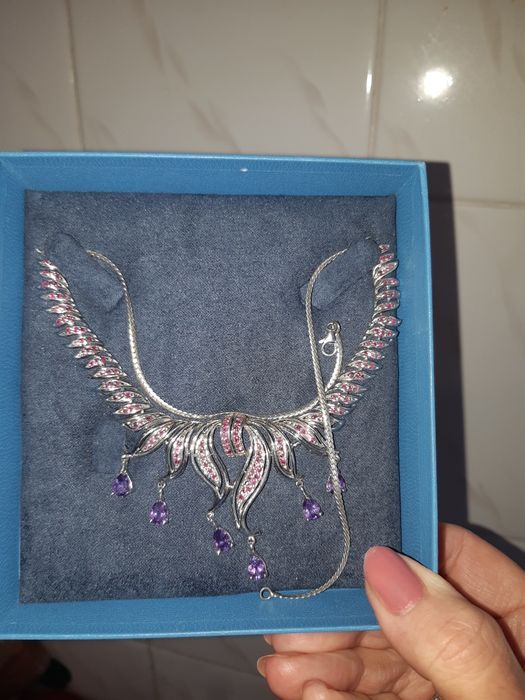 Продам срібне кольє.