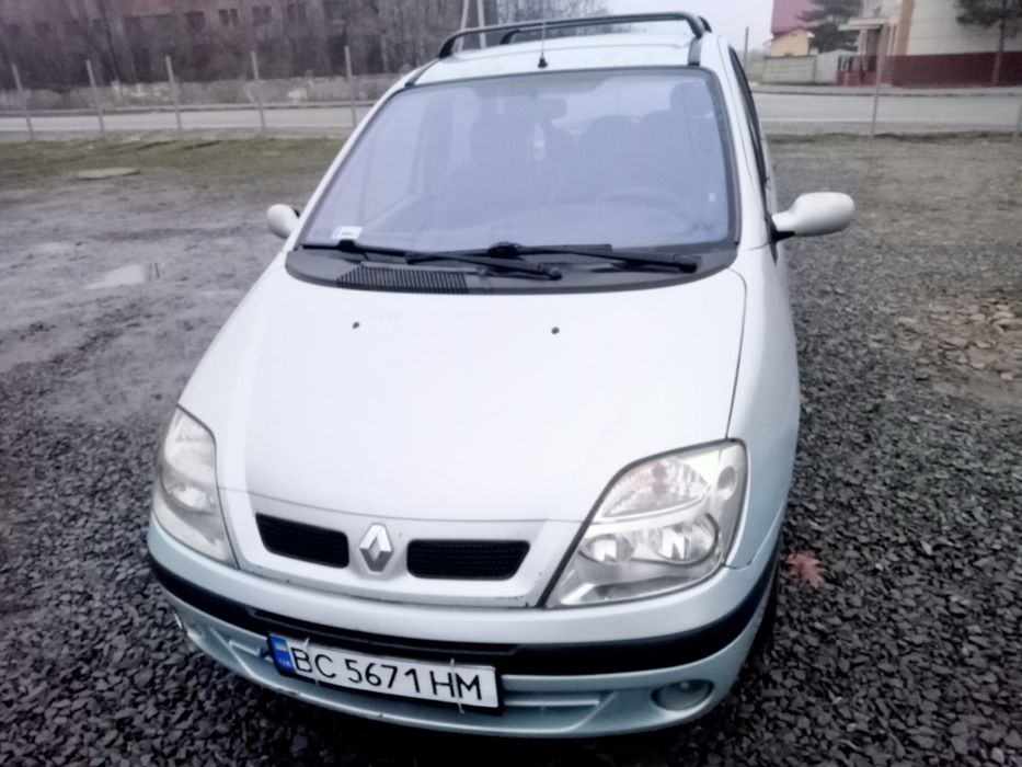 Продається авто рено меган сценік